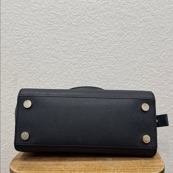 Michael Kors Black Leather Crossbody Shoulder Bag - Picture 3 of 4